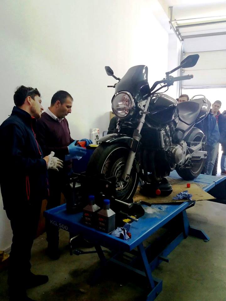 Scoala moto AMI - curs mecanica moto